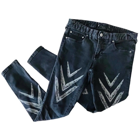 FREE People Jean Black Denim Chevron Arrow Print Mid Rise Skinny Jeans Size 26 - Picture 2 of 10